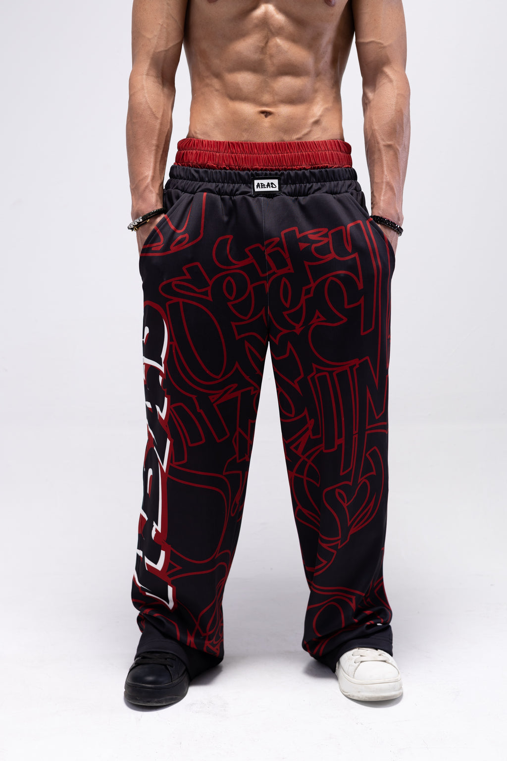 NOIR JOGGERS