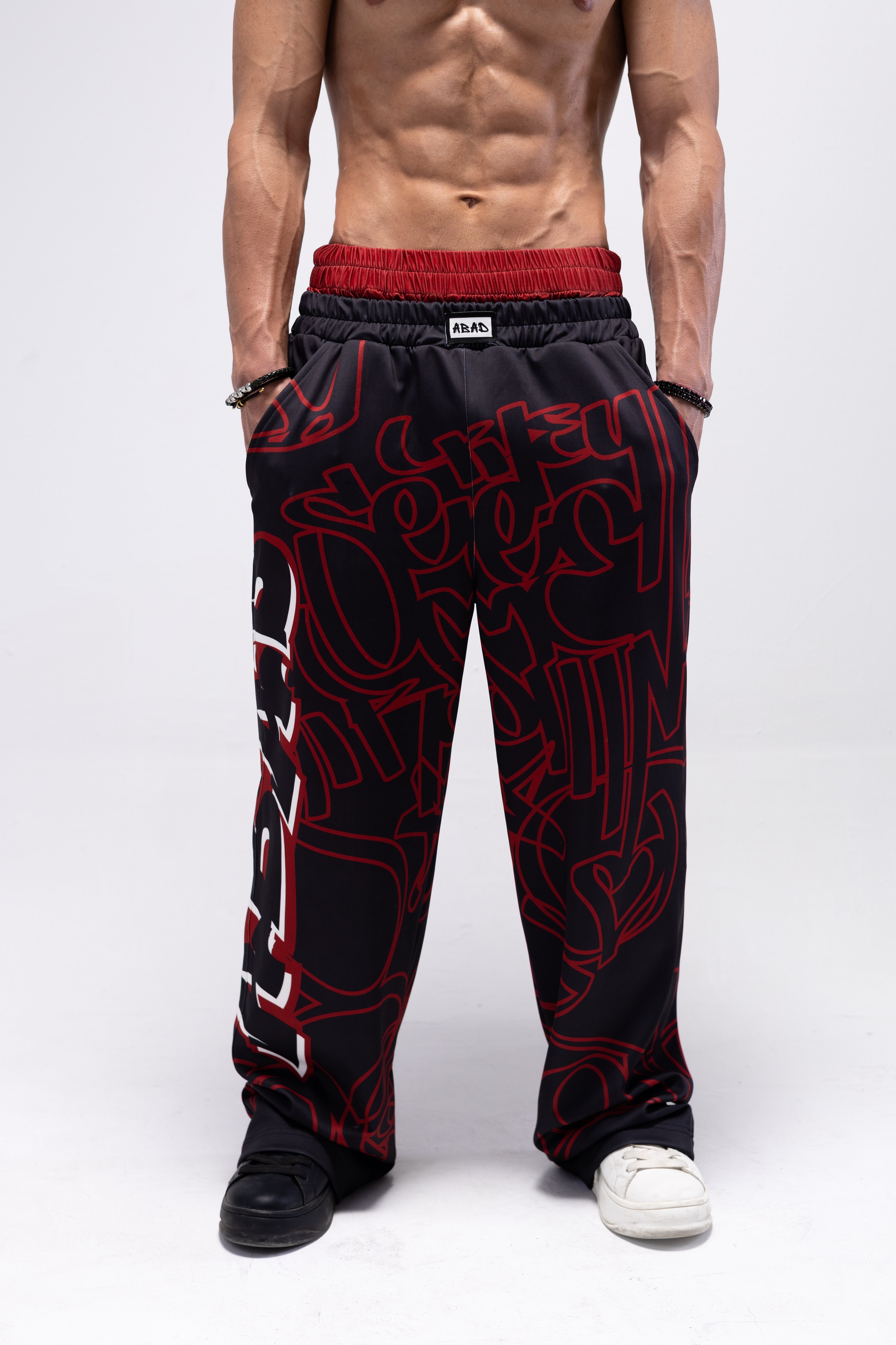 NOIR JOGGERS