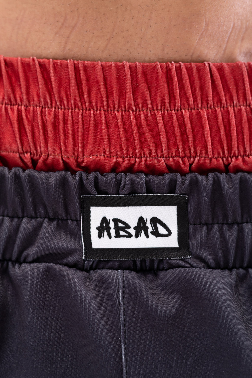 NOIR JOGGERS