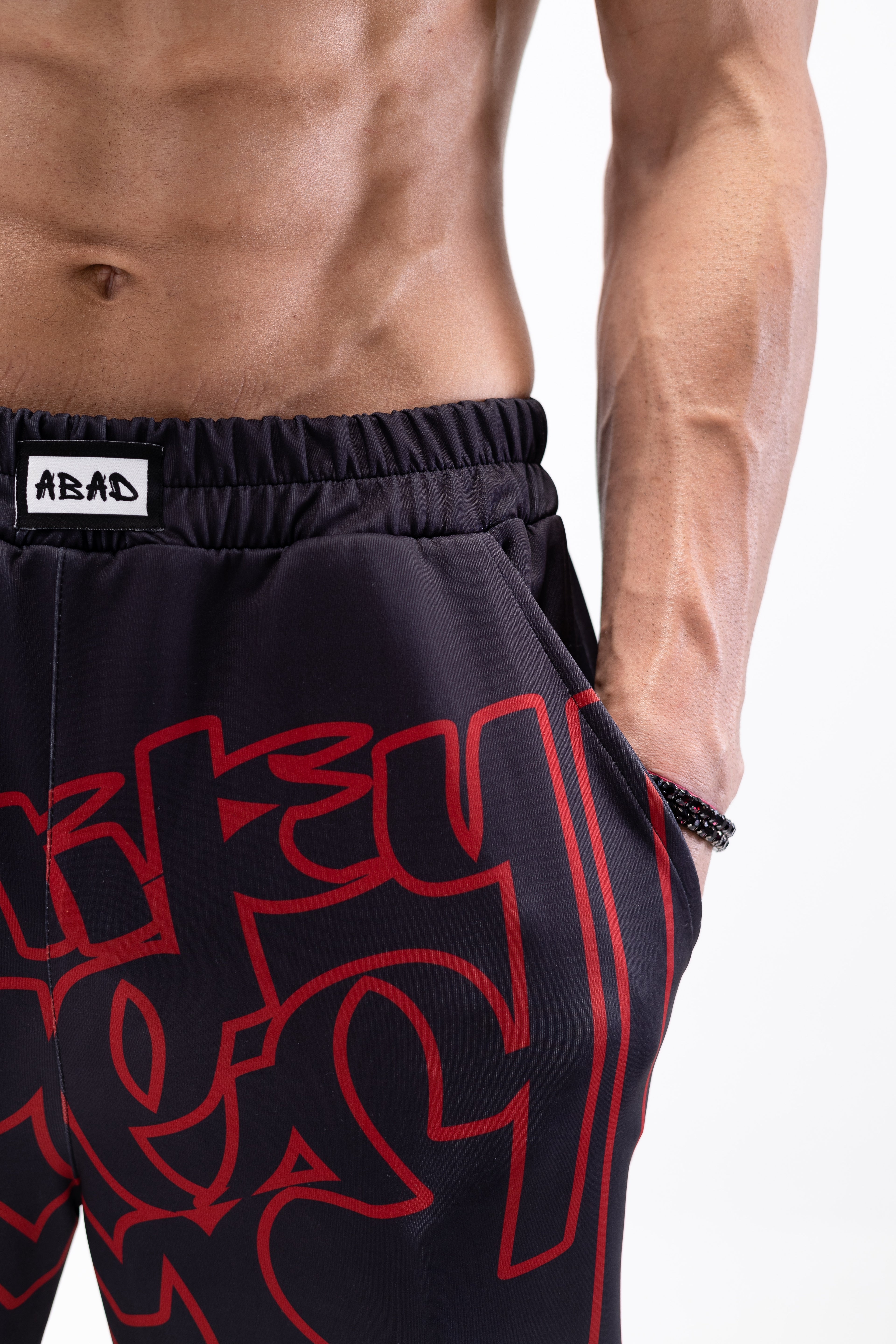 NOIR JOGGERS