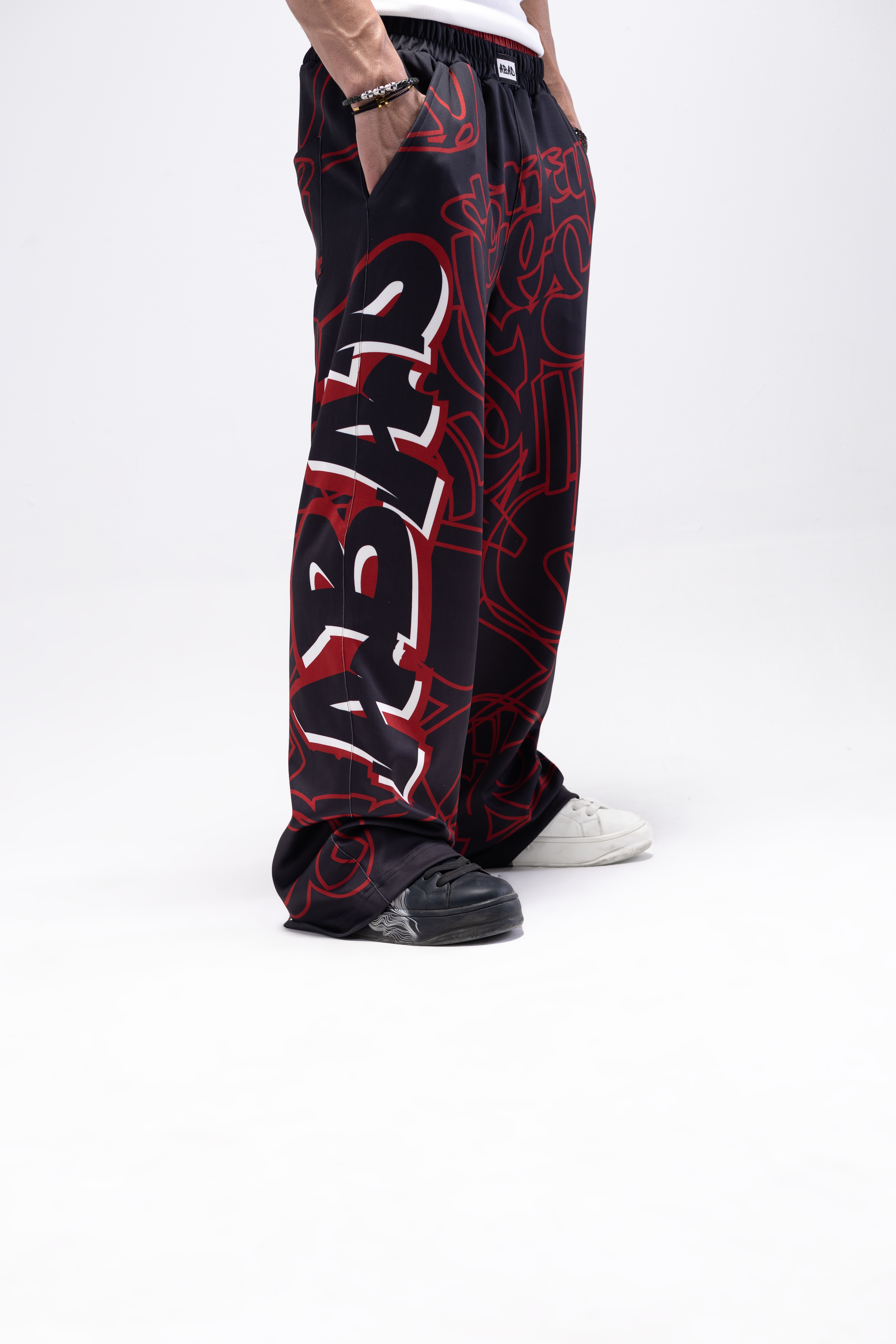 NOIR JOGGERS